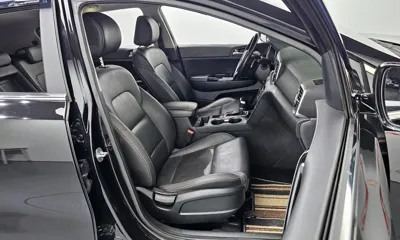 Kia Sportage 2018, 88620 км, за 8775.92 USD - фото 12