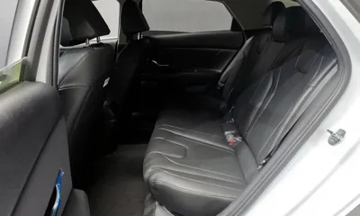 Hyundai Avante 2023, 101085 км, за 10288.46 USD - фото 12