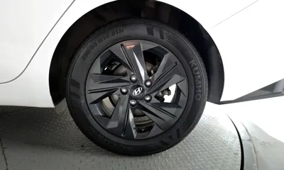 Hyundai Avante 2023, 101085 км, за 10288.46 USD - фото 21