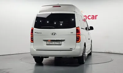 Hyundai Starex 2020, 196421 км, за 13121.96 USD