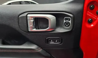 Jeep Wrangler 2019, 139870 км, за 21402.57 USD - фото 18