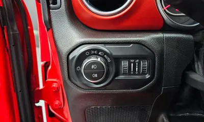 Jeep Wrangler 2019, 139870 км, за 21402.57 USD - фото 19
