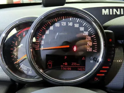 MINI Cooper 2016, 116000 км, за 5120.13 USD - фото 9