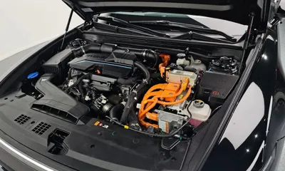 Hyundai Grandeur 2023, 31157 км, за 24478.14 USD - фото 6