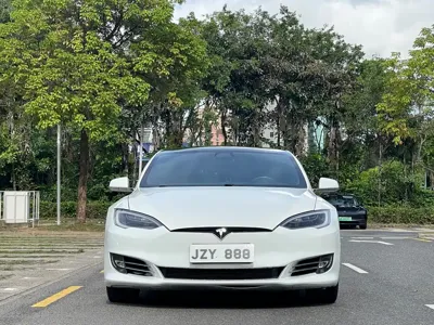 Tesla Model S 2019, 136000 км, за 16671.25 USD