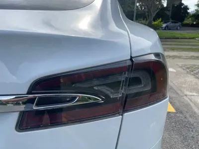 Tesla Model S 2019, 136000 км, за 16671.25 USD - фото 8
