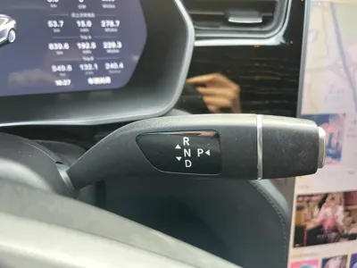 Tesla Model S 2019, 136000 км, за 16671.25 USD - фото 18