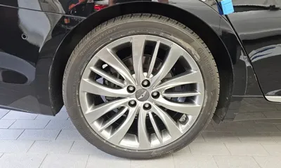 Hyundai Genesis 2015, 111385 км, за 11093.61 USD