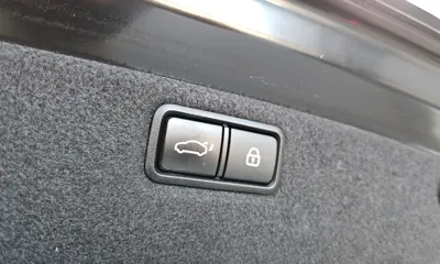Hyundai Genesis 2015, 111385 км, за 11093.61 USD - фото 27