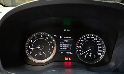 Hyundai Venue 2020, 95010 км, за 14715.22 USD - фото 8