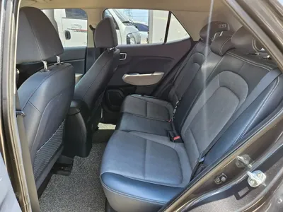 Hyundai Venue 2020, 95010 км, за 14715.22 USD - фото 12