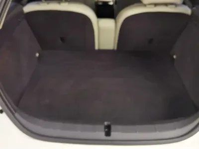 Volvo C30 2013, 95800 км, за 4701.77 USD