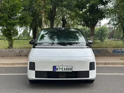 Li Auto Li MEGA 2025, 10000 км, за 58465.52 USD