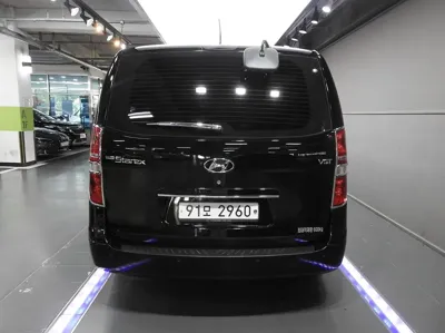 Hyundai Starex 2020, 185164 км, за 7085.74 USD