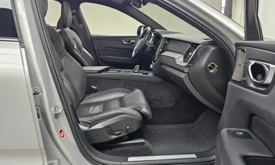 Volvo XC60 2022, 70728 км, за 26176.64 USD - фото 11