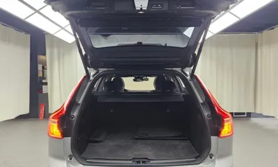 Volvo XC60 2022, 70728 км, за 26176.64 USD - фото 20