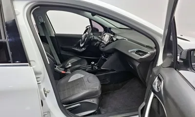 Peugeot 2008 2015, 168216 км, за 1652.57 USD - фото 11