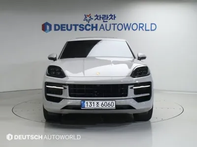 Porsche Cayenne 2024, 6392 км, за 100433.24 USD