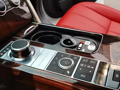 Land Rover Range Rover 2016, 190000 км, за 51205.6 USD - фото 9