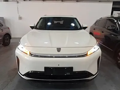 Roewe D5X DMH 2024, 2100 км, за 11268.6 USD
