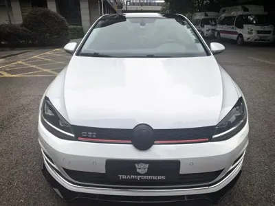 Volkswagen Golf 2016, 65000 км, за 4768.61 USD