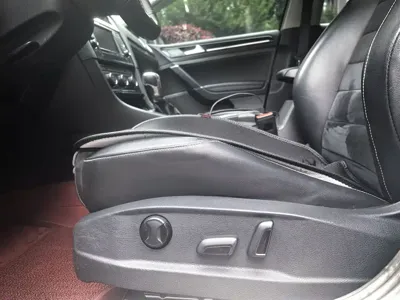 Volkswagen Golf 2016, 65000 км, за 4745.57 USD - фото 11