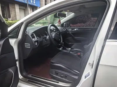 Volkswagen Golf 2016, 65000 км, за 4745.57 USD - фото 14