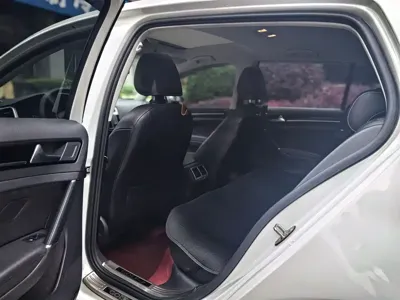 Volkswagen Golf 2016, 65000 км, за 4745.57 USD - фото 15