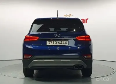 Hyundai Santafe 2019, 38997 км, за 12414.6 USD