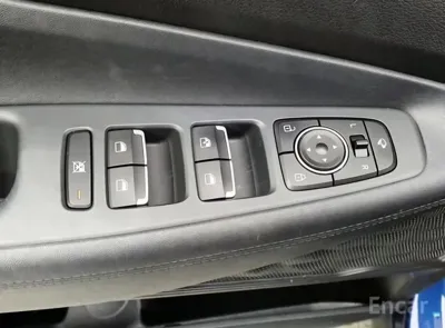 Hyundai Santafe 2019, 38997 км, за 12414.6 USD - фото 12