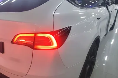 Tesla Model Y 2022, 88800 км, за 25600 USD