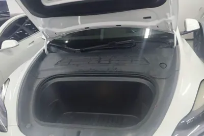 Tesla Model Y 2022, 88800 км, за 25600 USD - фото 18