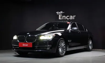 BMW 7-Series · 2015 год