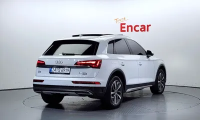 Audi Q5 2023, 38843 км, за 27361.58 USD