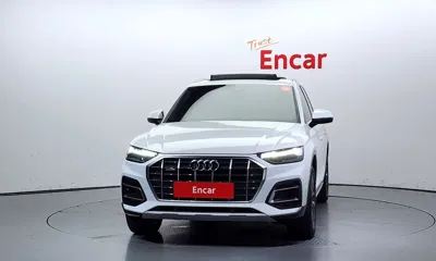 Audi Q5 2023, 38843 км, за 27361.58 USD