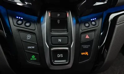 Honda Odyssey 2018, 105150 км, за 15989.43 USD - фото 9