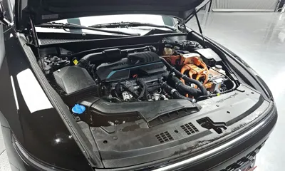 Hyundai Grandeur 2023, 120893 км, за 17583.07 USD - фото 6