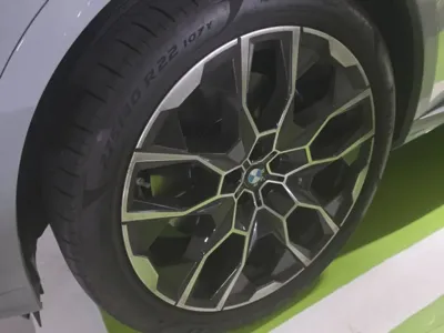BMW X7 2024, 38500 км, за 71487.81 USD - фото 2