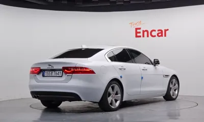 Jaguar XE 2017, 75842 км, за 6505.17 USD