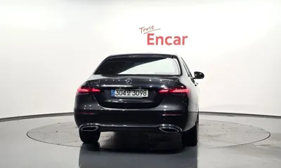 Mercedes-Benz E-Class 2021, 61987 км, за 22136.09 USD