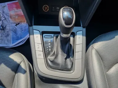 Hyundai Avante 2019, 124000 км, за 6104.77 USD - фото 9