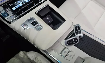 Hyundai Grandeur 2022, 71997 км, за 17125.73 USD - фото 9