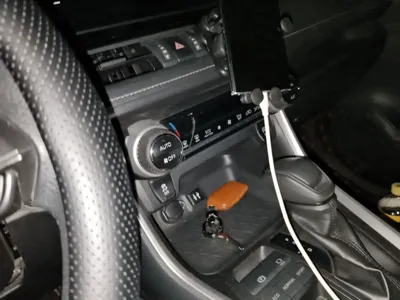 Toyota RAV4 2020, 40599 км, за 13852 USD - фото 14