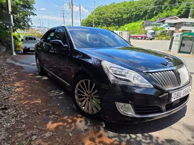 Hyundai Equus 2013, 237732 км, за 5120.13 USD