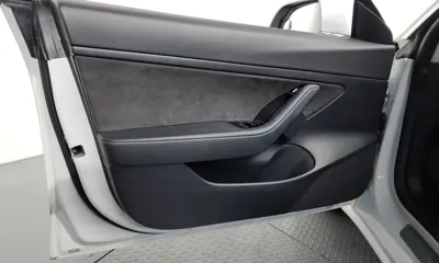 Tesla Model 3 2020, 85789 км, за 16922.28 USD - фото 24
