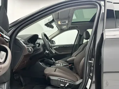 BMW X1 2022, 29000 км, за 24327.11 USD