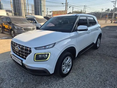 Hyundai Venue 2020, 117280 км, за 7598.28 USD
