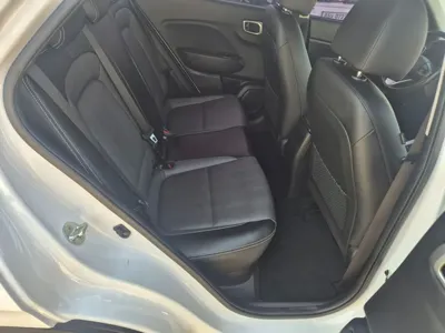 Hyundai Venue 2020, 117280 км, за 7548.9 USD - фото 7