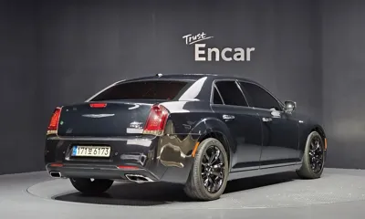 Chrysler 300C 2015, 142247 км, за 5860.52 USD