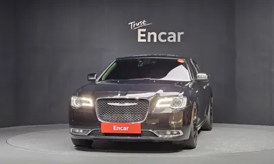 Chrysler 300C 2015, 142247 км, за 5860.52 USD